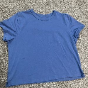 Lululemon Tshirt